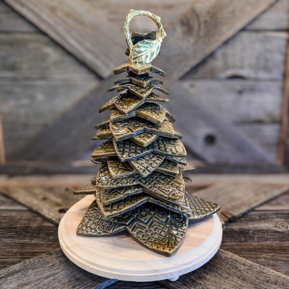 Unbranded Other - Textured Clay Pottery Christmas Tree w/ Wooden Base & Gold Toned Tree Topper 10"